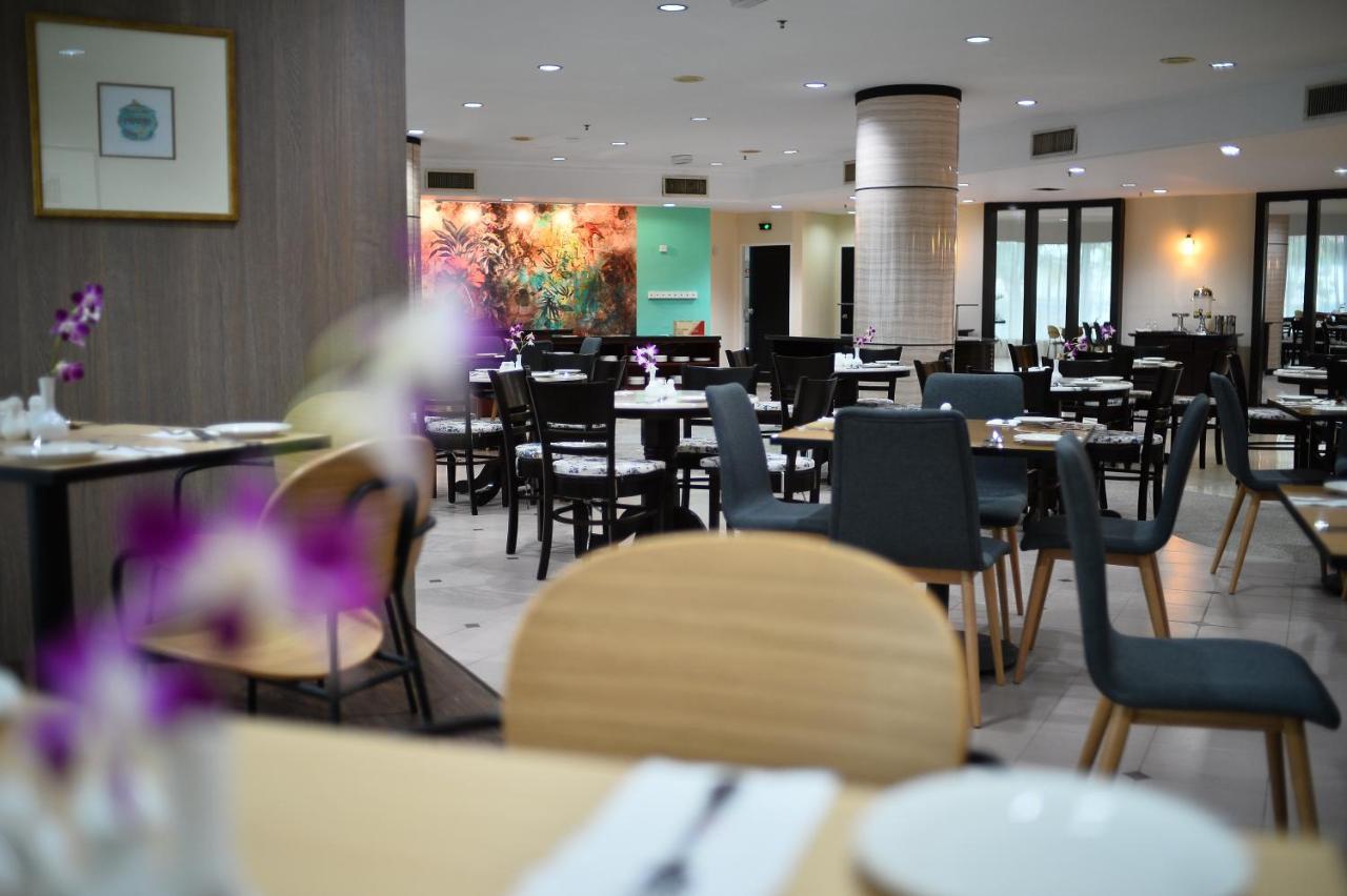 Tun Fatimah Riverside Hotel Malacca Ngoại thất bức ảnh