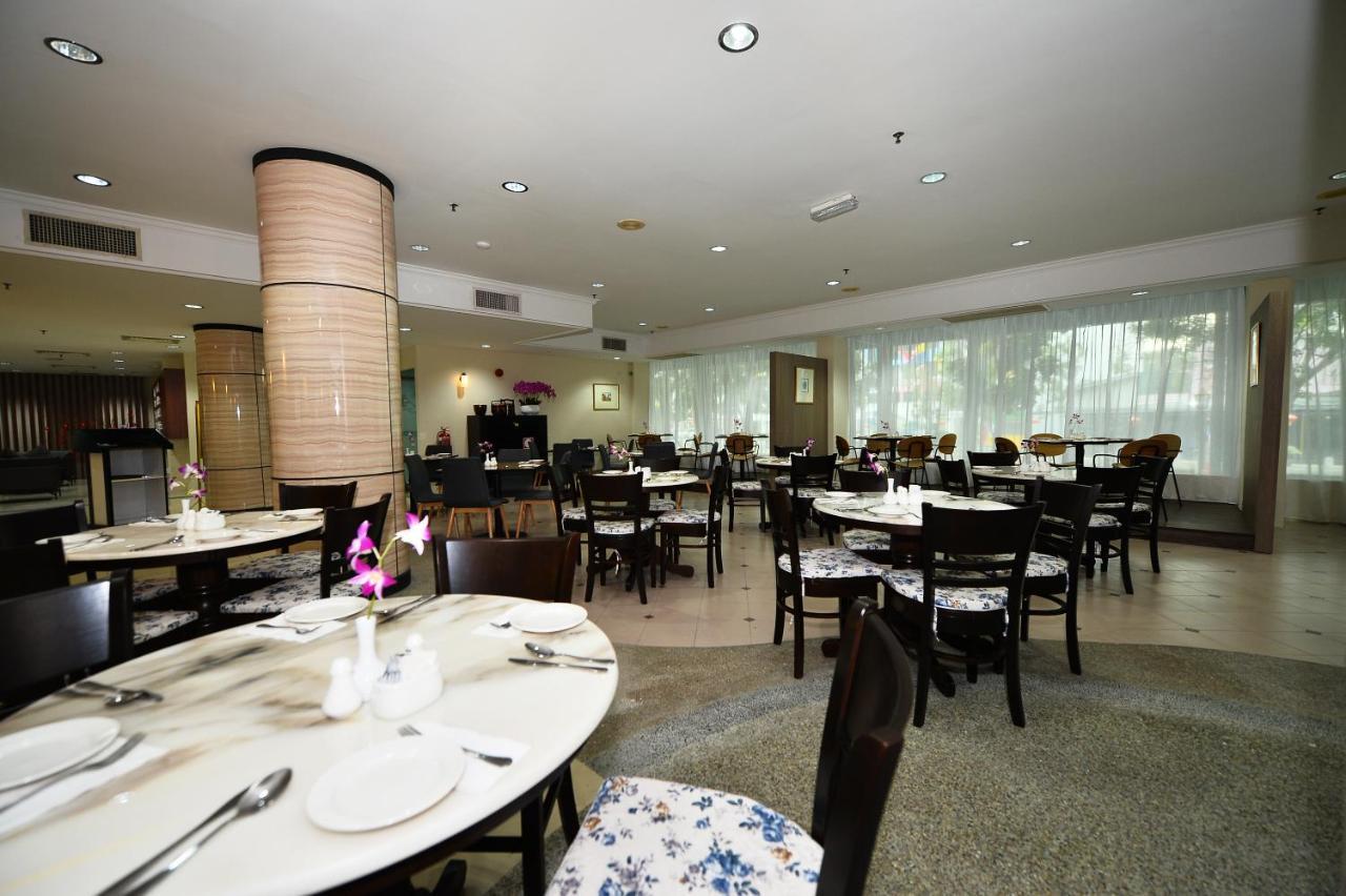 Tun Fatimah Riverside Hotel Malacca Ngoại thất bức ảnh