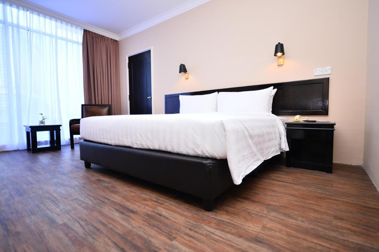 Tun Fatimah Riverside Hotel Malacca Ngoại thất bức ảnh