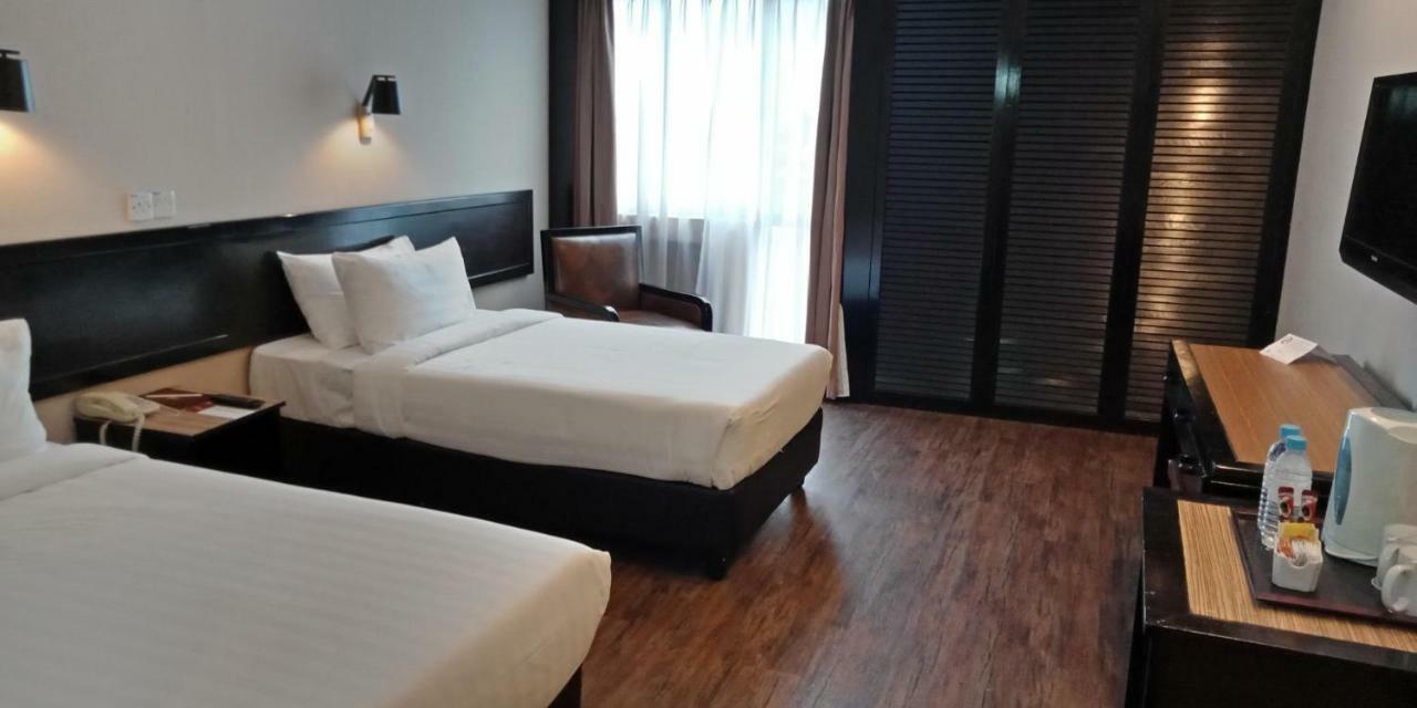 Tun Fatimah Riverside Hotel Malacca Ngoại thất bức ảnh